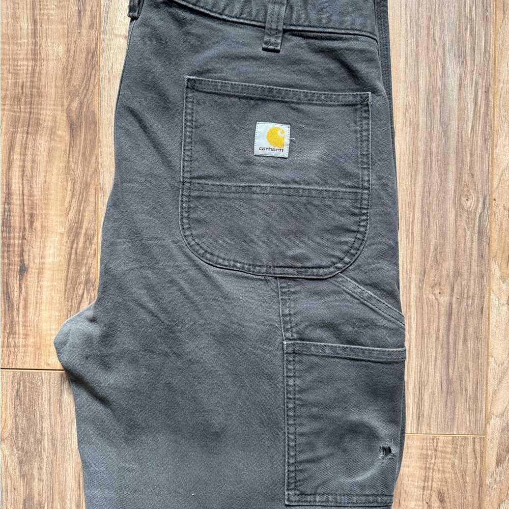 Carhartt Men's Gray Relaxed Fit Pants *zipper is broken can be repaired